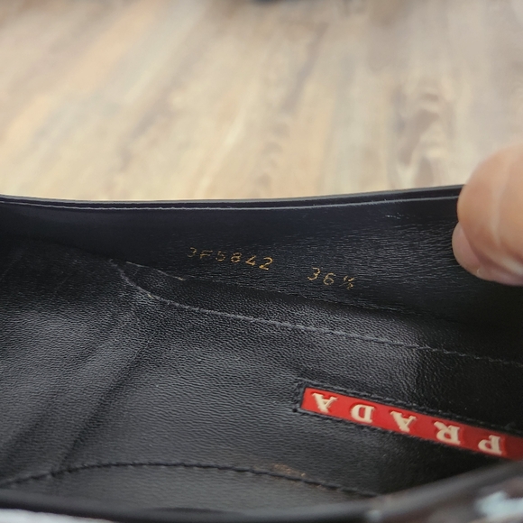 Prada Flats - Picture 12 of 15